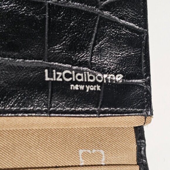 Elegant Liz Claiborne New York Black Leather Crossbody Bag - Versatile Compact - Picture 7 of 7